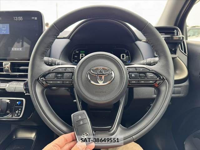 Toyota AQUA 2025-03 7452826-6