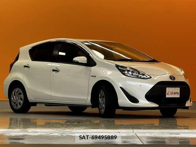 Toyota AQUA 2018-09 7452856-9