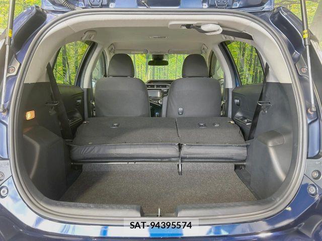 Toyota AQUA 2017-03 7452865-9