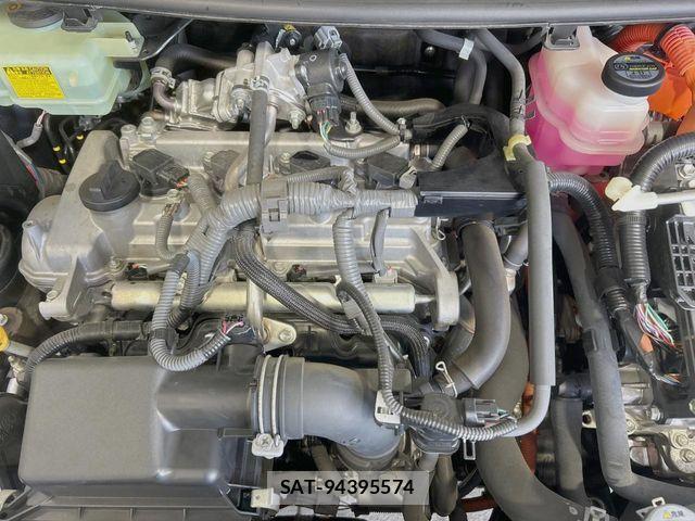 Toyota AQUA 2017-03 7452865-17