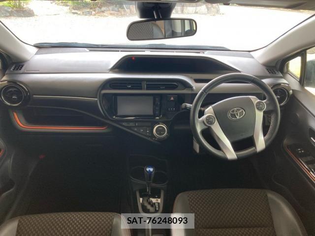 Toyota AQUA 2016-02 7452904-12