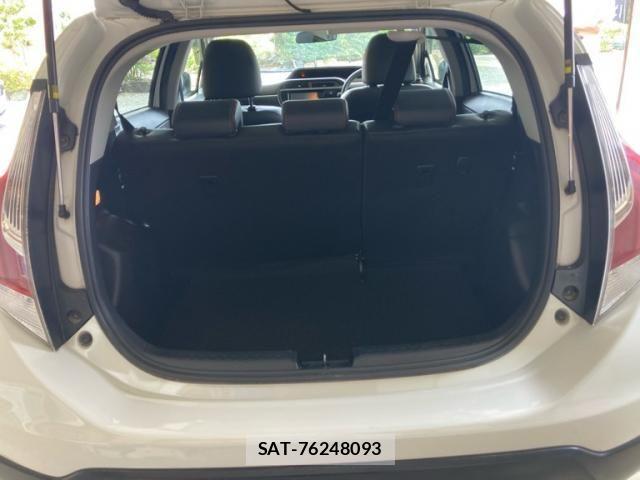 Toyota AQUA 2016-02 7452904-22