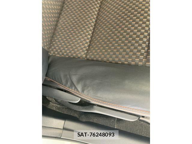 Toyota AQUA 2016-02 7452904-26