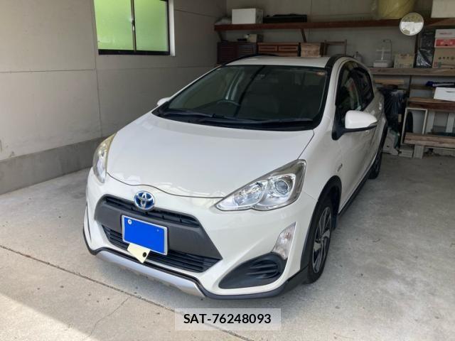 Toyota AQUA 2016-02 7452904-2