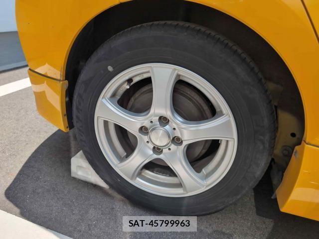 Toyota AQUA 2013-08 7452911-9