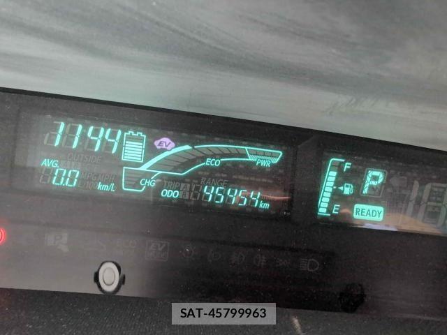 Toyota AQUA 2013-08 7452911-2