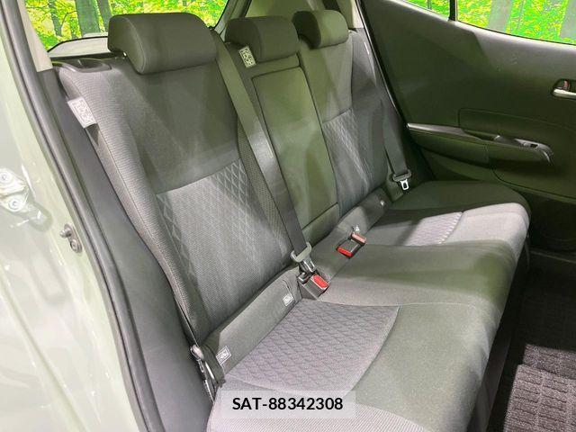 Toyota AQUA 2021-12 7452828-10