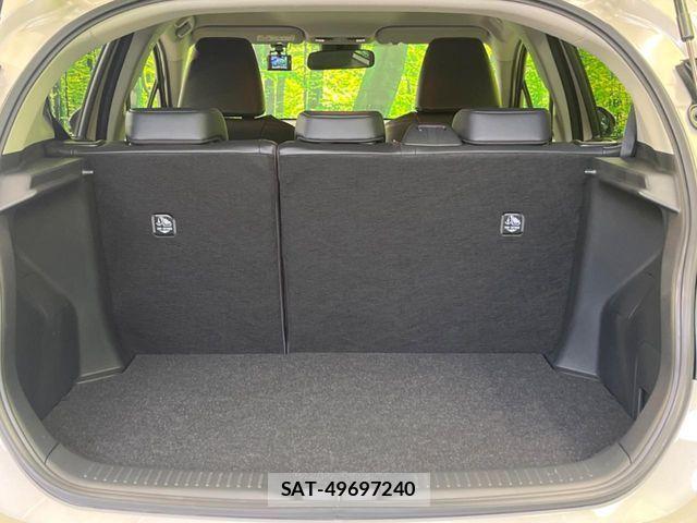 Toyota AQUA 2022-03 7452830-10