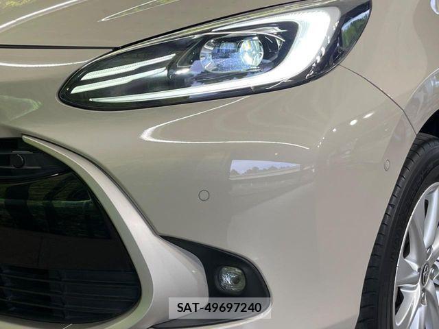 Toyota AQUA 2022-03 7452830-12