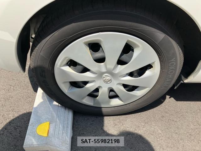 Toyota AQUA 2012-03 7452914-5