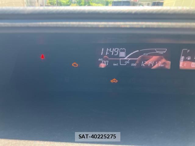 Toyota AQUA 2015-04 7452920-12