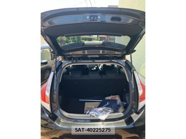 Toyota AQUA 2015-04 7452920-19