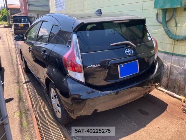 Toyota AQUA 2015-04 7452920-5