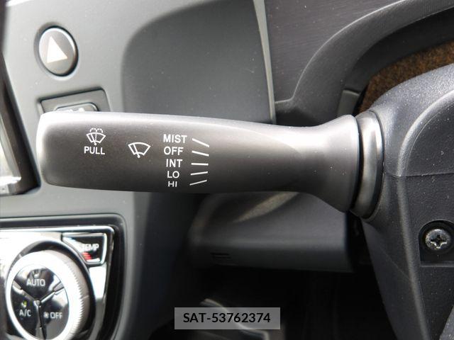 Toyota AQUA 2021-04 7452853-12