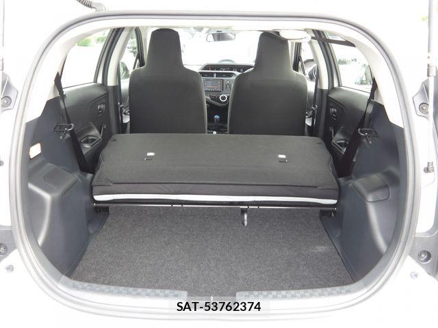 Toyota AQUA 2021-04 7452853-17