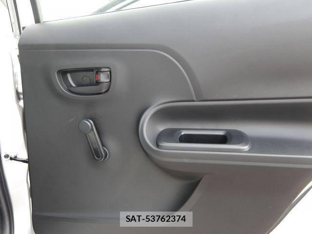 Toyota AQUA 2021-04 7452853-20