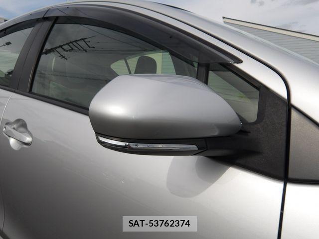 Toyota AQUA 2021-04 7452853-25