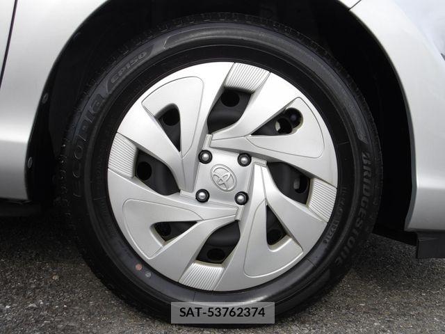 Toyota AQUA 2021-04 7452853-26