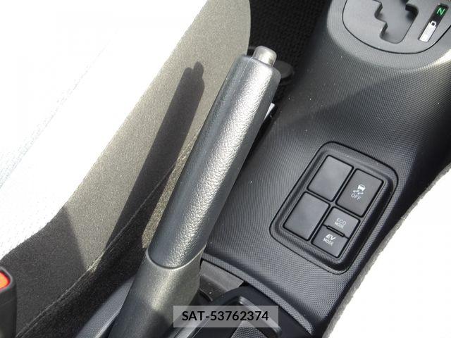 Toyota AQUA 2021-04 7452853-7