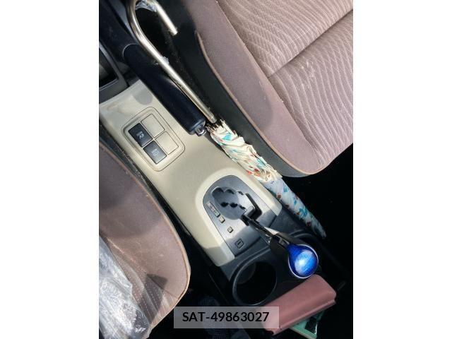 Toyota AQUA 2012-11 7452918-16