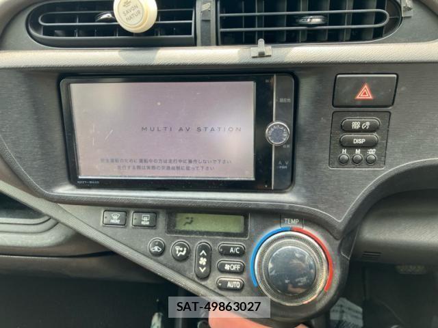 Toyota AQUA 2012-11 7452918-17