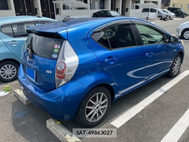 Toyota AQUA 2012-11 7452918-2