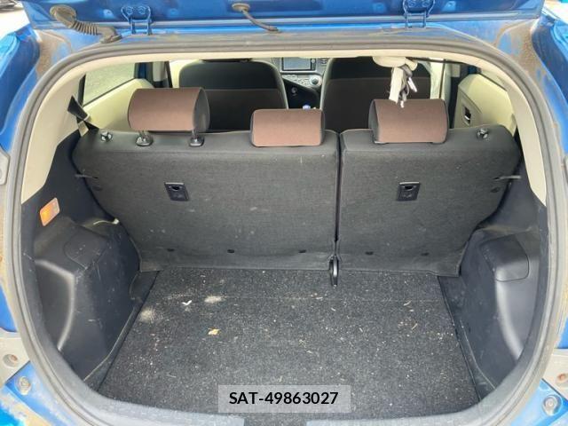 Toyota AQUA 2012-11 7452918-7