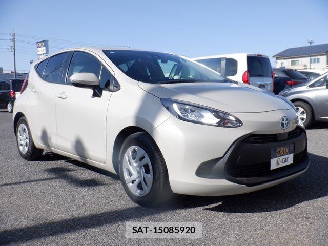 Toyota AQUA 2023-06 7452842-20