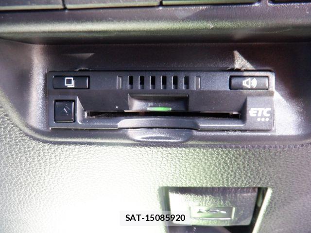 Toyota AQUA 2023-06 7452842-6