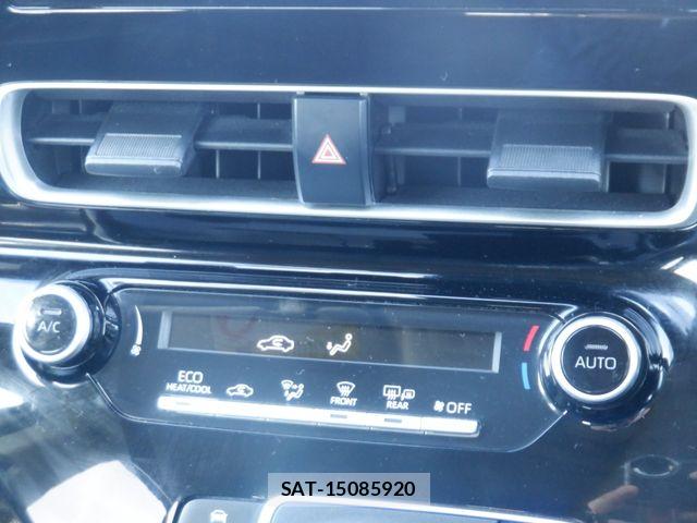 Toyota AQUA 2023-06 7452842-7