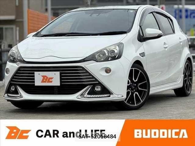 Toyota AQUA 2016-06 7452871-0