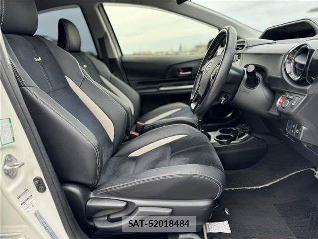Toyota AQUA 2016-06 7452871-15