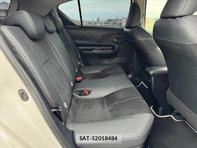 Toyota AQUA 2016-06 7452871-18