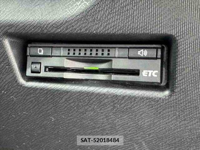 Toyota AQUA 2016-06 7452871-26