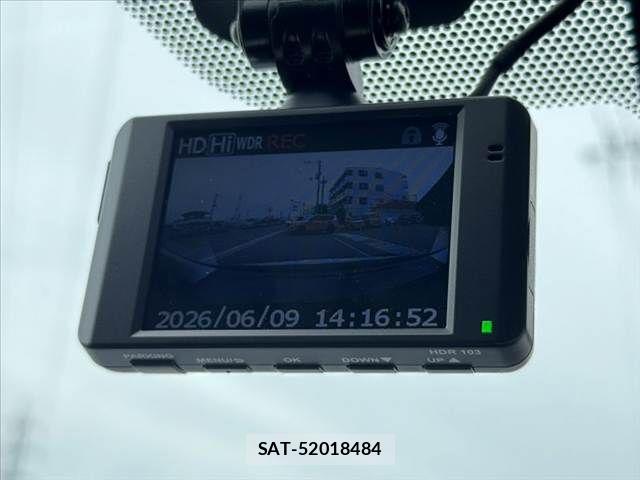 Toyota AQUA 2016-06 7452871-27