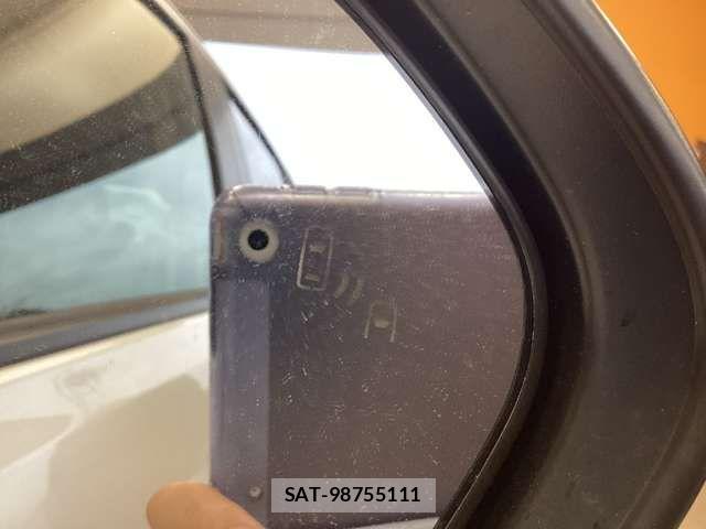 Toyota AQUA 2025-04 7452822-16