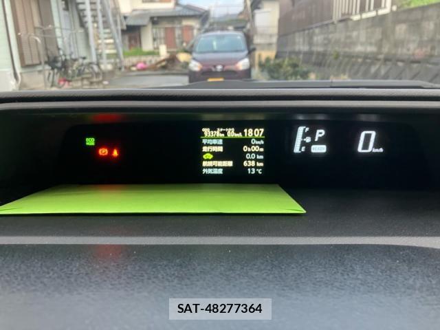 Toyota AQUA 2016-02 7452893-18