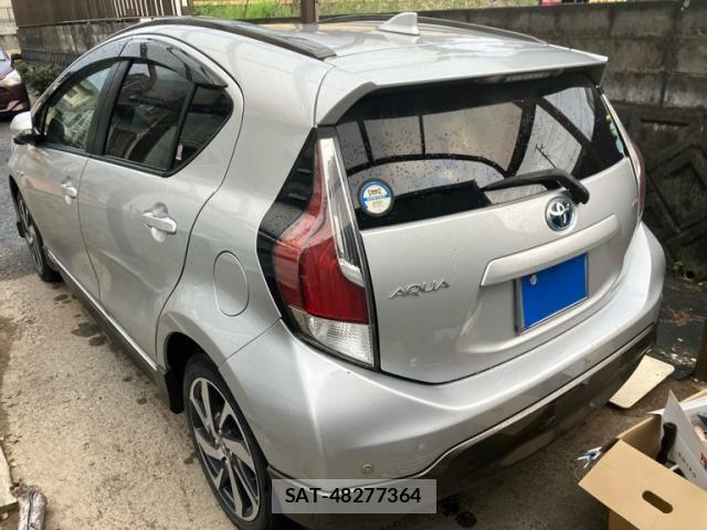 Toyota AQUA 2016-02 7452893-4