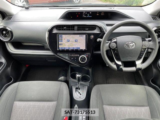 Toyota AQUA 2020-12 7452846-1
