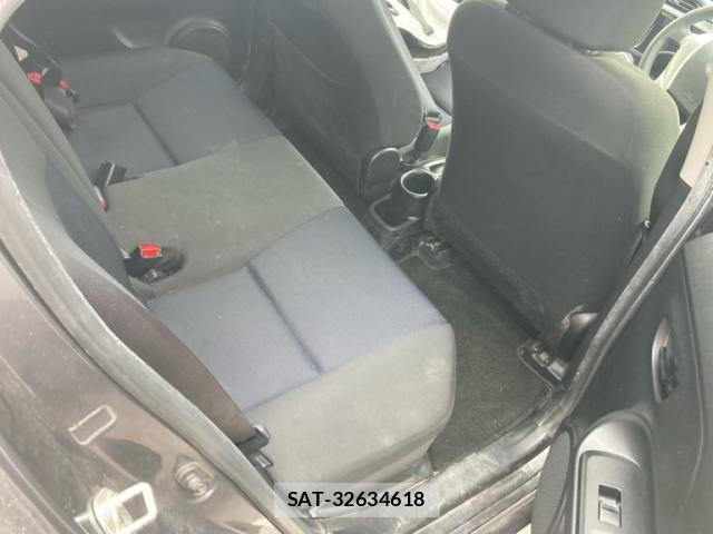 Toyota AQUA 2015-08 7452909-8