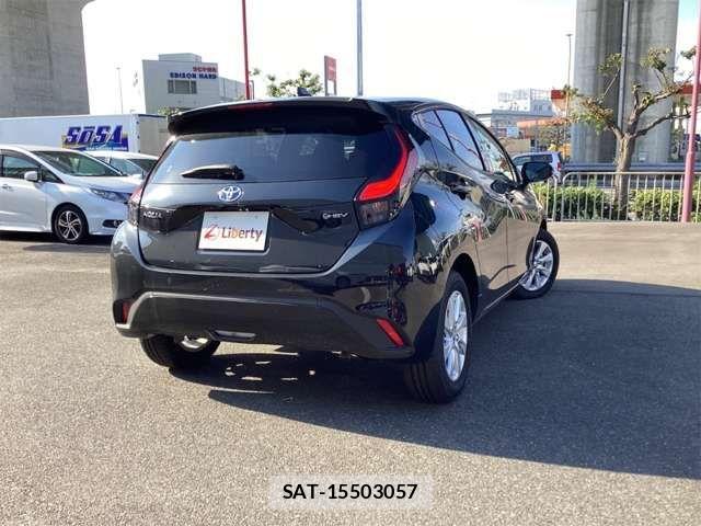 Toyota AQUA 2025-04 7452820-7