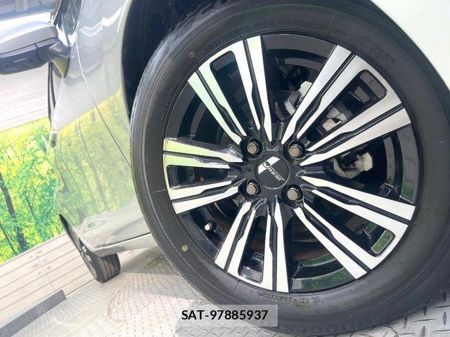 Toyota AQUA 2022-03 7452839-12