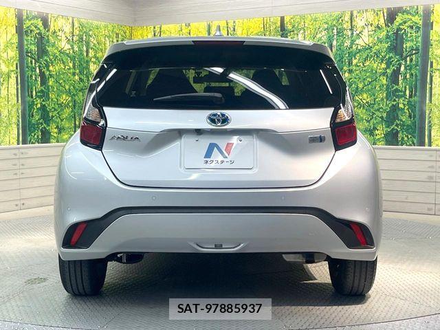 Toyota AQUA 2022-03 7452839-14