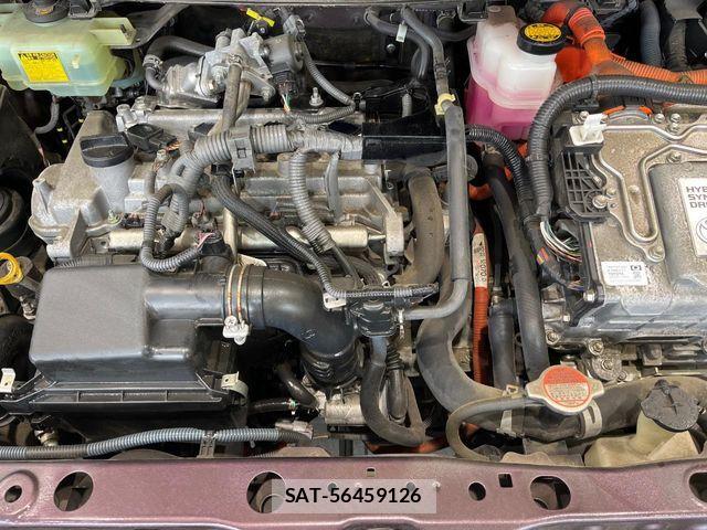 Toyota AQUA 2016-05 7452869-17