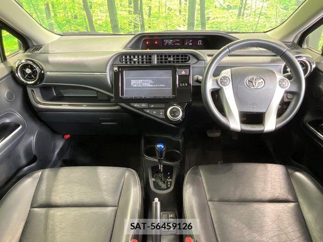Toyota AQUA 2016-05 7452869-1