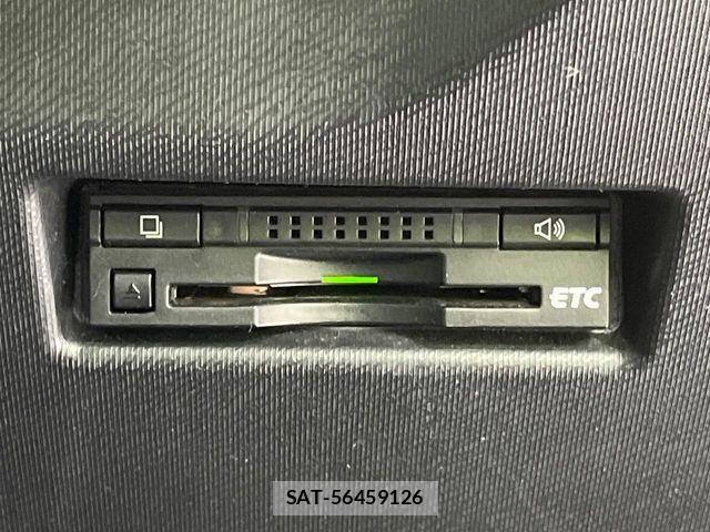 Toyota AQUA 2016-05 7452869-6