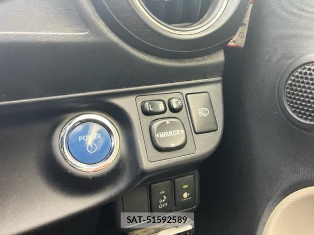 Toyota AQUA 2012-05 7452926-19