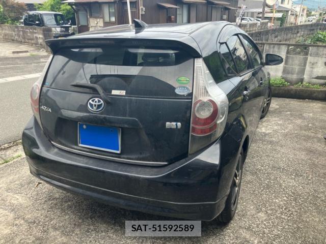 Toyota AQUA 2012-05 7452926-5