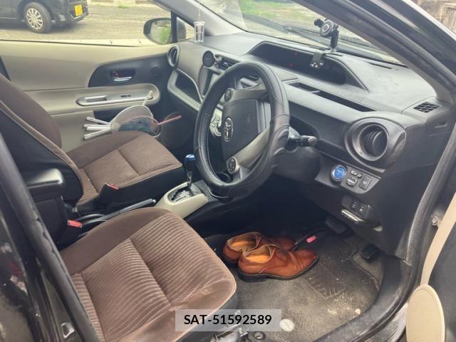 Toyota AQUA 2012-05 7452926-7