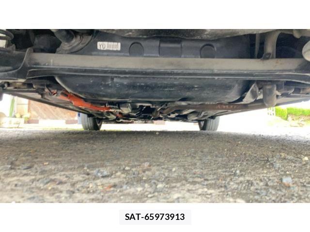 Toyota AQUA 2015-08 7452912-11